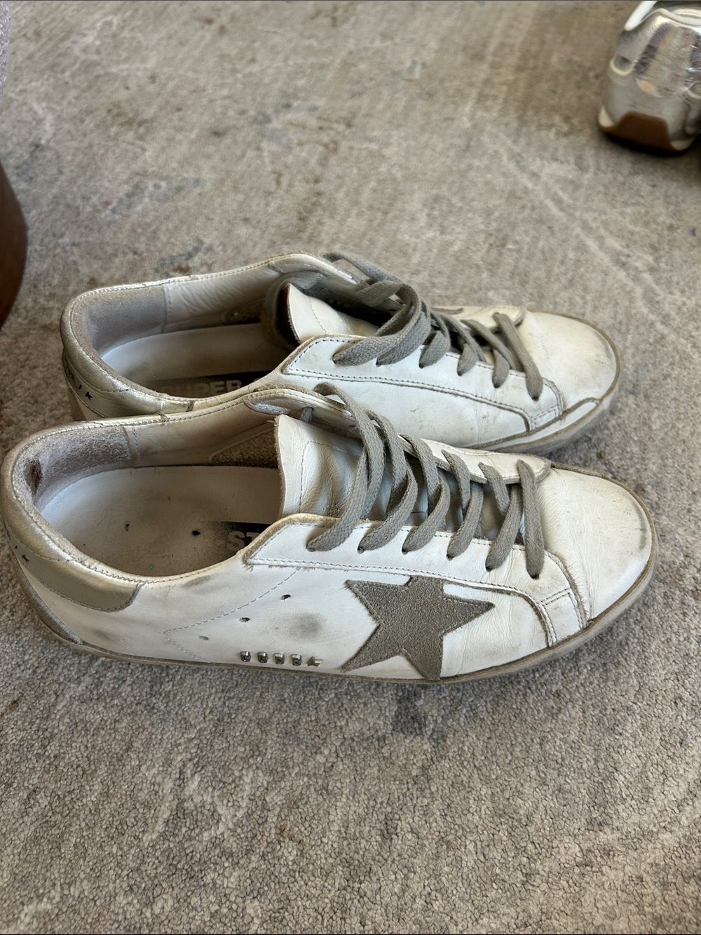 Golden Goose White Leather Low-Top Sneakers with Gray Star